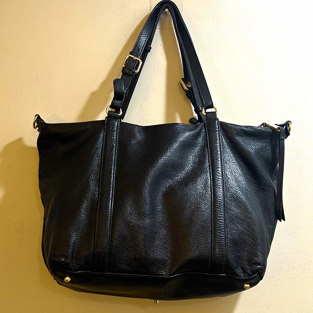 abro Black Pebbled Shoulder Bag Gold Hardware Zip, Lined, Inner Pockets